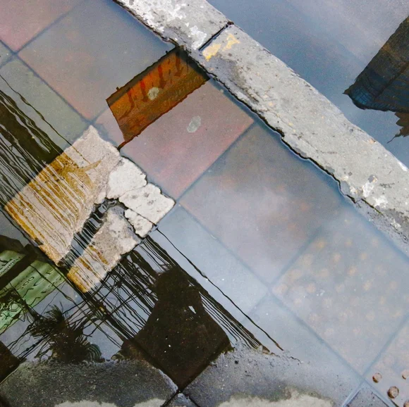 Puddle Rug - Picture 1 of 3